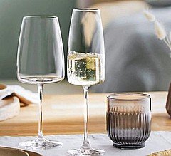 POHÁRE NA VÍNO „KIKI“