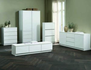 1) Komoda LIMFJORDEN