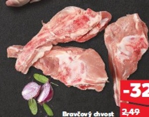 Bravčový chvost s krížovou kosťou