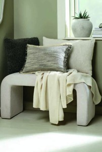 2) Ozdobný vankúš FJELLSYRE