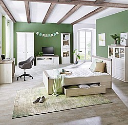 Izba pre mladých - vysoká komoda