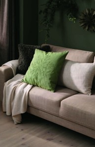 2) Ozdobná obliečka na vankúš PETALIT