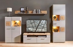 6: Obývacia zostava - vitrína