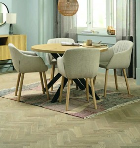 Jedálenská stolička ADSLEV