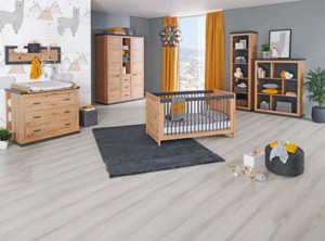 2: Detská izbička Benton - šatníková skriňa